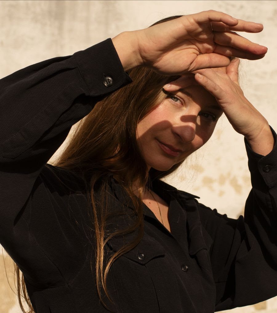 Kara-Lis Coverdale – “Daze”