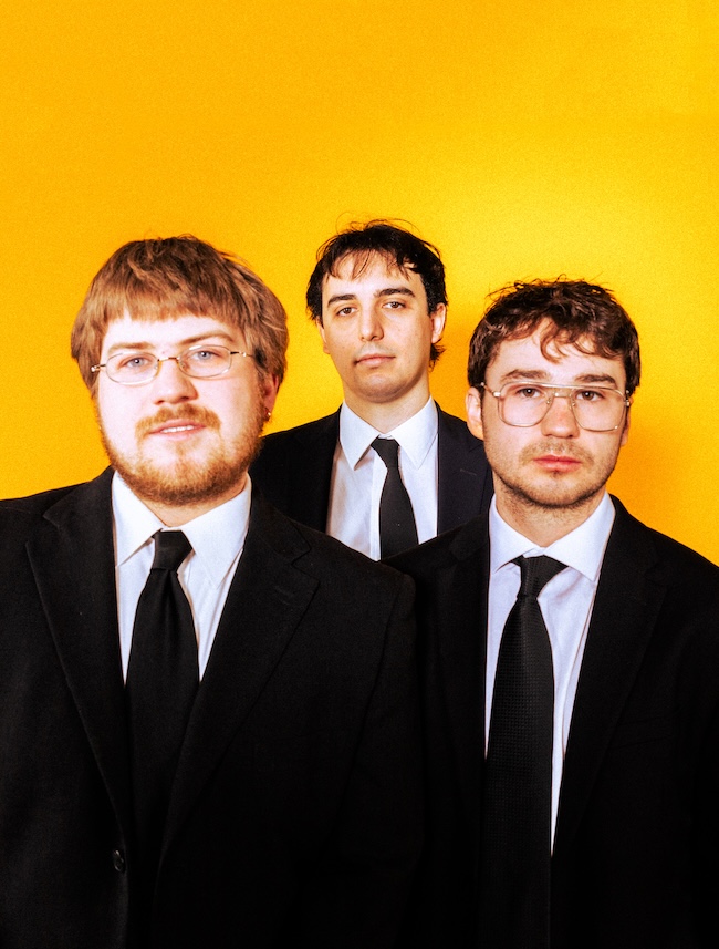 Absolute Losers – “At The Same Time”