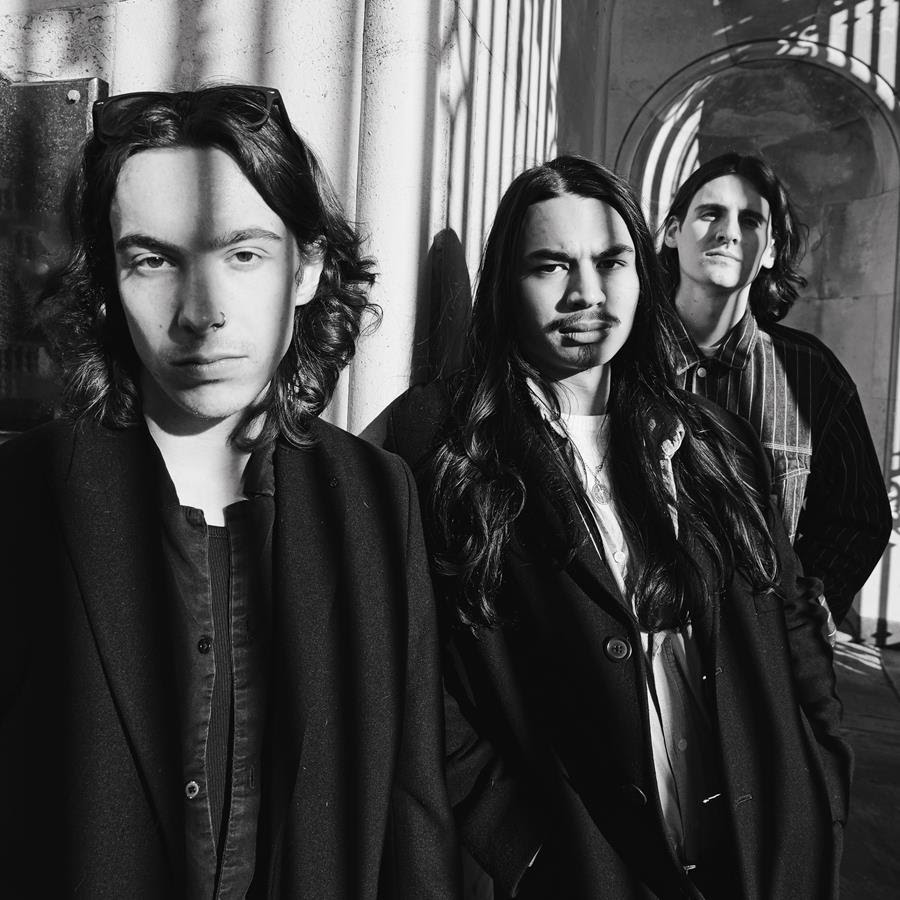 Bloodworm – “Alone In Your Garden”